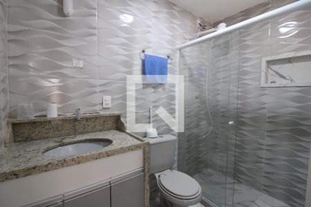 Banheiro Social de casa de condomínio à venda com 3 quartos, 120m² em Anil, Rio de Janeiro