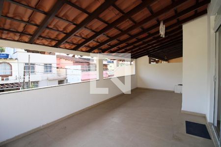 Casa de condomínio à venda com 120m², 3 quartos e 2 vagasVaranda do Quarto 2