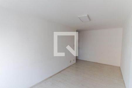 Sala   de apartamento para alugar com 2 quartos, 50m² em Vila Irmaos Arnoni, São Paulo