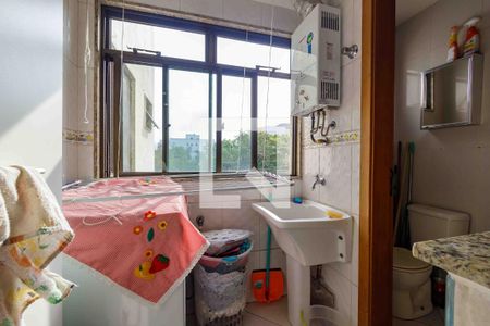 Apartamento à venda com 113m², 3 quartos e 2 vagas Apartamento à venda com 113m², 3 quartos e 2 vagasÁrea de Serviço