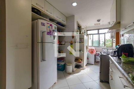 Apartamento à venda com 113m², 3 quartos e 2 vagas Apartamento à venda com 113m², 3 quartos e 2 vagasCozinha