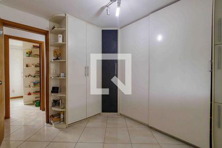 Apartamento à venda com 113m², 3 quartos e 2 vagas Apartamento à venda com 113m², 3 quartos e 2 vagasQuarto 1