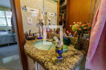 Apartamento à venda com 113m², 3 quartos e 2 vagas Apartamento à venda com 113m², 3 quartos e 2 vagasBanheiro Suíte