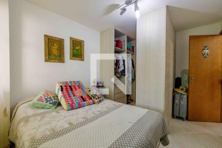 Apartamento à venda com 113m², 3 quartos e 2 vagas Apartamento à venda com 113m², 3 quartos e 2 vagasSuíte