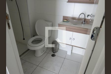 Banheiro de apartamento para alugar com 1 quarto, 33m² em Vila Palmeiras, São Paulo