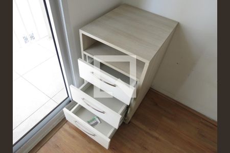 Quarto - Gaveteiro de apartamento para alugar com 1 quarto, 33m² em Vila Palmeiras, São Paulo