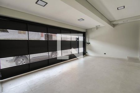 Casa para alugar com 175m², 3 quartos e 2 vagas Casa para alugar com 175m², 3 quartos e 2 vagasGaragem