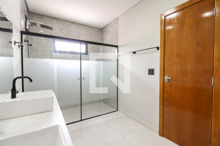 Casa para alugar com 175m², 3 quartos e 2 vagas Casa para alugar com 175m², 3 quartos e 2 vagasBanheiro da Suíte 3