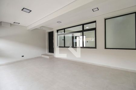 Casa para alugar com 175m², 3 quartos e 2 vagas Casa para alugar com 175m², 3 quartos e 2 vagasGaragem