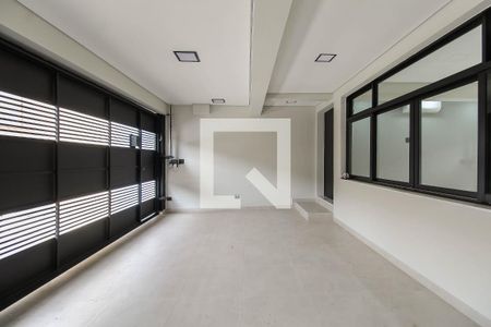 Casa para alugar com 175m², 3 quartos e 2 vagas Casa para alugar com 175m², 3 quartos e 2 vagasGaragem