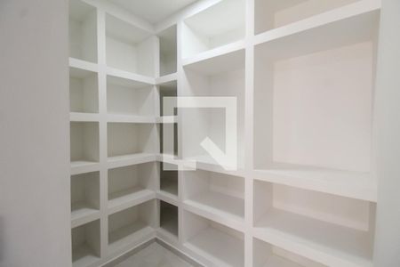 Casa para alugar com 175m², 3 quartos e 2 vagas Casa para alugar com 175m², 3 quartos e 2 vagasCloset da Suíte 1
