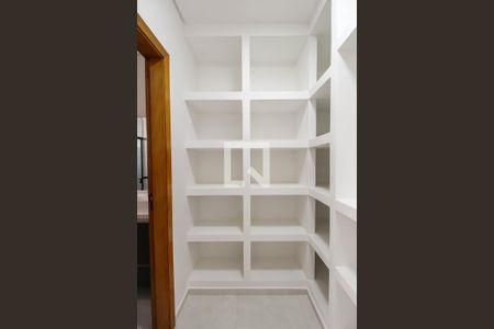 Casa para alugar com 175m², 3 quartos e 2 vagas Casa para alugar com 175m², 3 quartos e 2 vagasCloset da Suíte 1