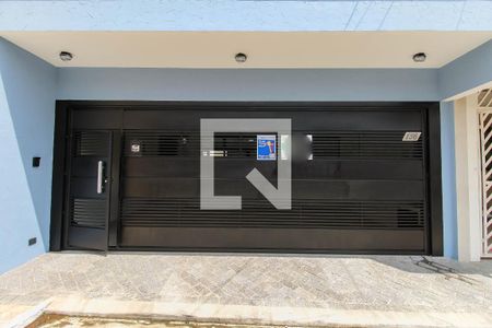 Casa para alugar com 175m², 3 quartos e 2 vagas Casa para alugar com 175m², 3 quartos e 2 vagasFachada