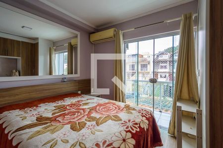 Suíte 1 de casa à venda com 2 quartos, 83m² em Guarujá, Porto Alegre