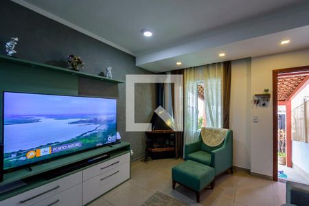 Sala de casa à venda com 2 quartos, 83m² em Guarujá, Porto Alegre