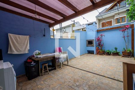 Casa à venda com 83m², 2 quartos e 1 vagaQuintal