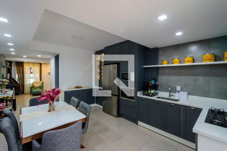 Casa à venda com 83m², 2 quartos e 1 vagaCozinha