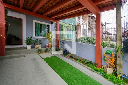 Casa à venda com 83m², 2 quartos e 1 vagaGaragem