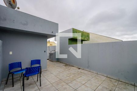 Casa à venda com 83m², 2 quartos e 1 vagaVaranda