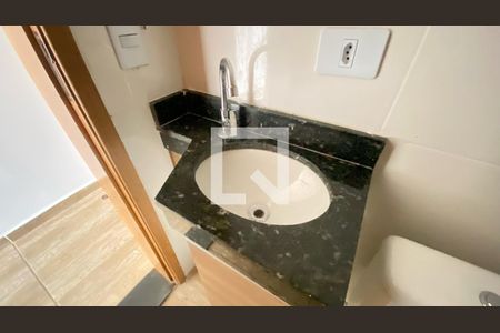 Apartamento para alugar com 67m², 2 quartos e sem vagaBanheiro 