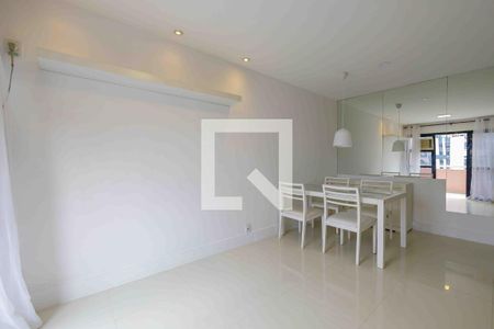 Sala de apartamento para alugar com 2 quartos, 64m² em Barra da Tijuca, Rio de Janeiro