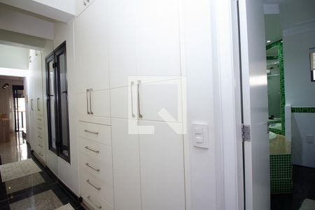 Apartamento à venda com 216m², 4 quartos e 3 vagasQuarto 4