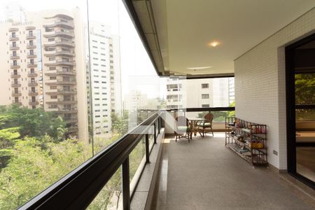 Varanda de apartamento à venda com 4 quartos, 335m² em Indianópolis, São Paulo