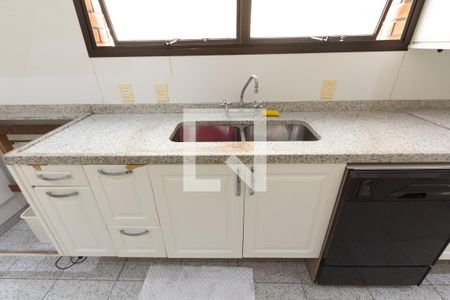 Apartamento à venda com 335m², 4 quartos e 6 vagasCozinha