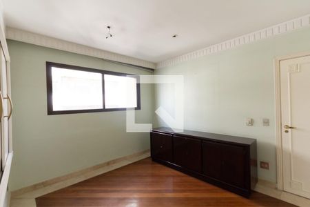 Apartamento à venda com 335m², 4 quartos e 6 vagasCopa