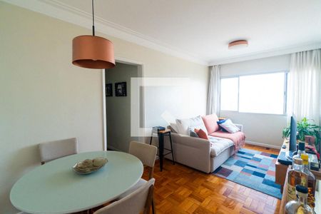 Apartamento à venda com 62m², 2 quartos e 1 vagaSala