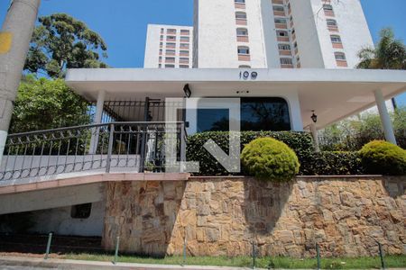 Apartamento à venda com 102m², 2 quartos e 1 vagaFachada