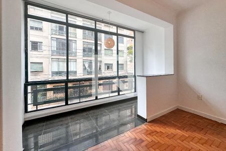 Apartamento para alugar com 112m², 2 quartos e sem vaga Apartamento para alugar com 112m², 2 quartos e sem vagaVaranda