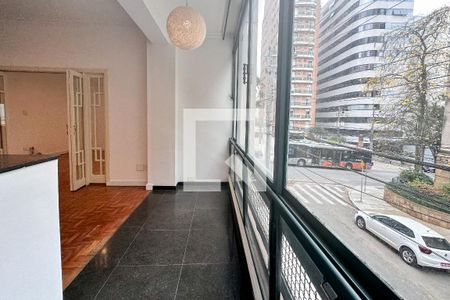 Apartamento para alugar com 112m², 2 quartos e sem vaga Apartamento para alugar com 112m², 2 quartos e sem vagaVaranda