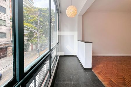 Apartamento para alugar com 112m², 2 quartos e sem vaga Apartamento para alugar com 112m², 2 quartos e sem vagaVaranda