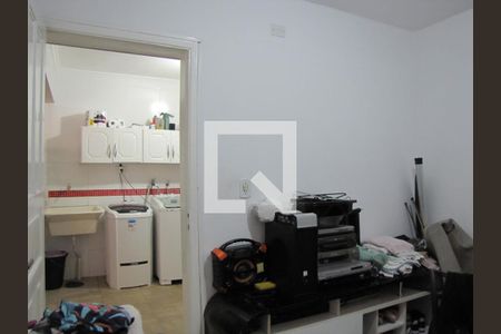 Casa à venda com 230m², 3 quartos e 2 vagasQuarto 3
