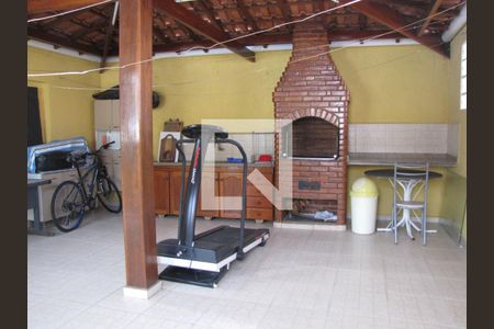 Casa à venda com 230m², 3 quartos e 2 vagasSalão de Festas