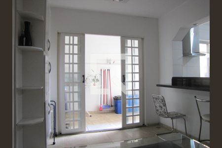Casa à venda com 230m², 3 quartos e 2 vagasCozinha