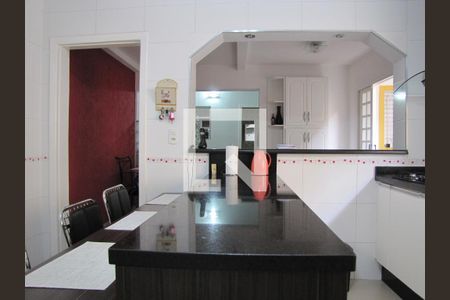 Casa à venda com 230m², 3 quartos e 2 vagasCozinha