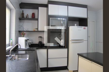 Casa à venda com 230m², 3 quartos e 2 vagasCozinha