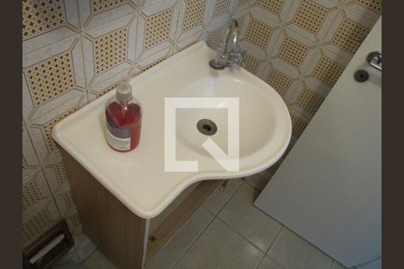Casa à venda com 230m², 3 quartos e 2 vagasBanheiro 3