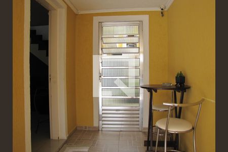 Casa à venda com 230m², 3 quartos e 2 vagasAcesso