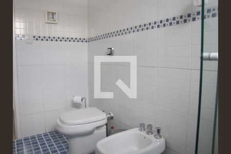 Casa à venda com 230m², 3 quartos e 2 vagasBanheiro 1