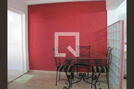 Casa à venda com 230m², 3 quartos e 2 vagasCozinha