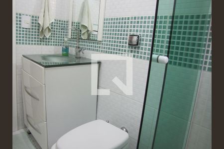 Casa à venda com 230m², 3 quartos e 2 vagasBanheiro 2