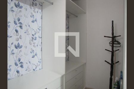 Casa à venda com 230m², 3 quartos e 2 vagasCloset Quarto 2
