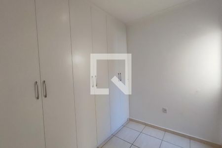 Casa à venda com 112m², 3 quartos e 2 vagasQuarto 2
