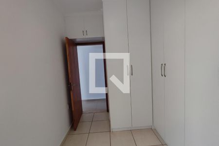 Casa à venda com 112m², 3 quartos e 2 vagasQuarto 2