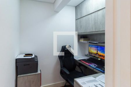 Apartamento à venda com 98m², 2 quartos e 1 vagaCorredor e escritório