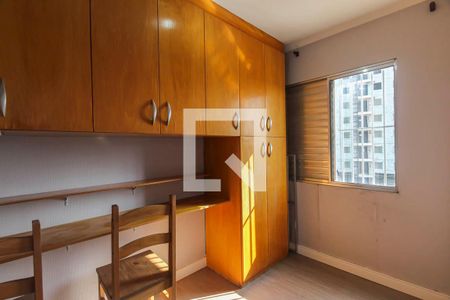 Quarto 2 de apartamento para alugar com 2 quartos, 47m² em Cidade Satélite Santa Bárbara, São Paulo