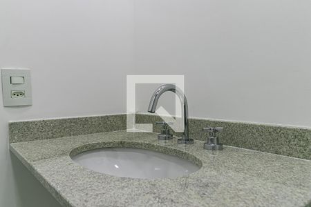 Apartamento para alugar com 67m², 2 quartos e 1 vagaBanheiro 2